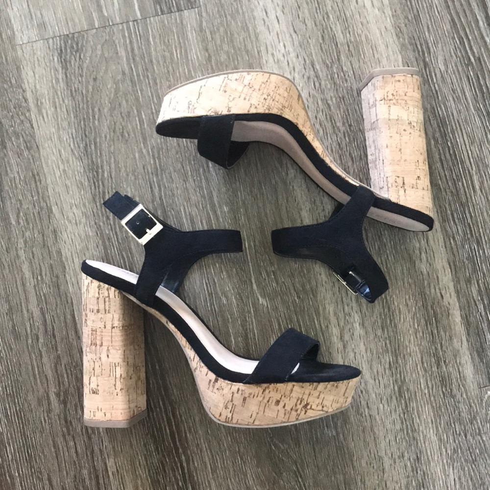 Forever 21 Black and Cork Chunky Sandal NWOT